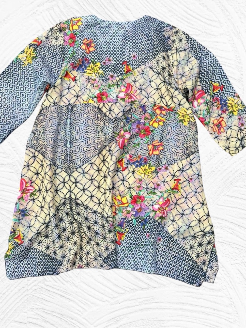 Johnny Was‎ XS Floral Silk V Neck Tunic Lily Abstract Asian Festival